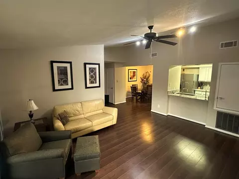 8100 Cambridge St #32, Houston, TX 77054