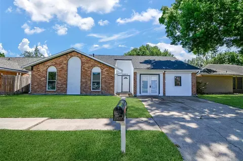 7203 Santa Rita Dr, Houston, TX 77083