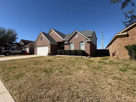 5915 Annatto Dr, Baytown, TX 77521