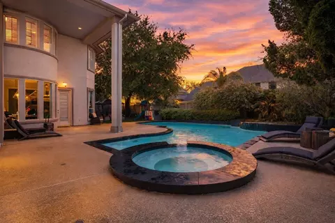 5315 Handbrook Dr, Houston, TX 77069