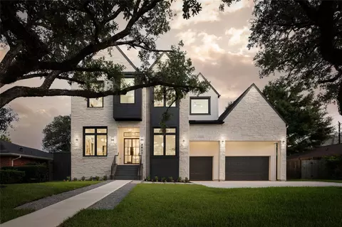 3607 Dumbarton St, Houston, TX 77025