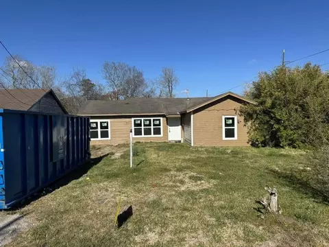 2110 Leight St, Beaumont, TX 77703