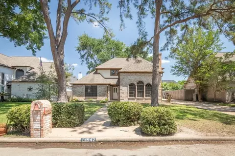 14942 Royal Birkdale St, Houston, TX 77095