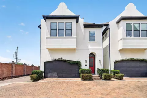9948 Woodwind Ln N, Houston, TX 77025