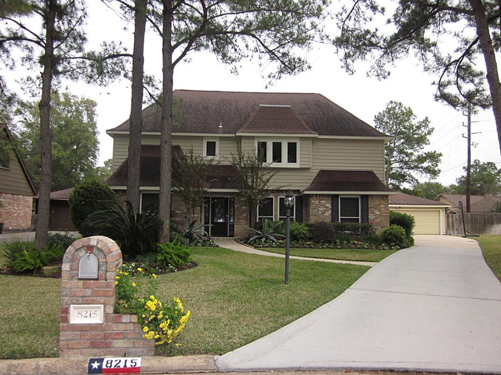 8215 Hollyleaf Dr, Spring, TX 77379 photo 1