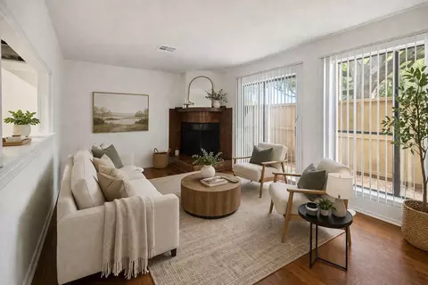 3606 Ocee St, Houston, TX 77063