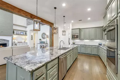 Kitchen - 27614 Long Cliff Ln, Spring, TX 77386 photo 3 of 6