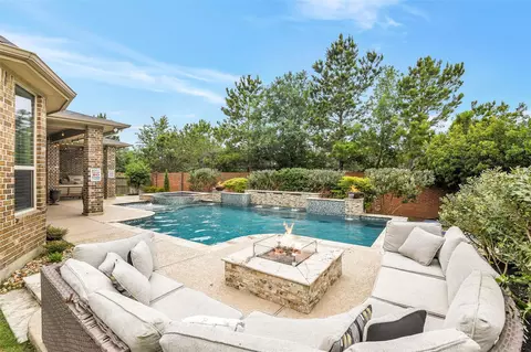 Exterior - 27614 Long Cliff Ln, Spring, TX 77386 photo 2 of 12