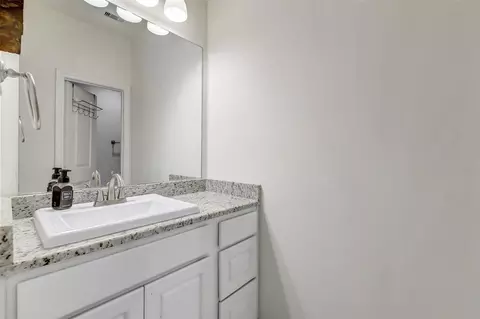 Bath - 27614 Long Cliff Ln, Spring, TX 77386 photo 9 of 9
