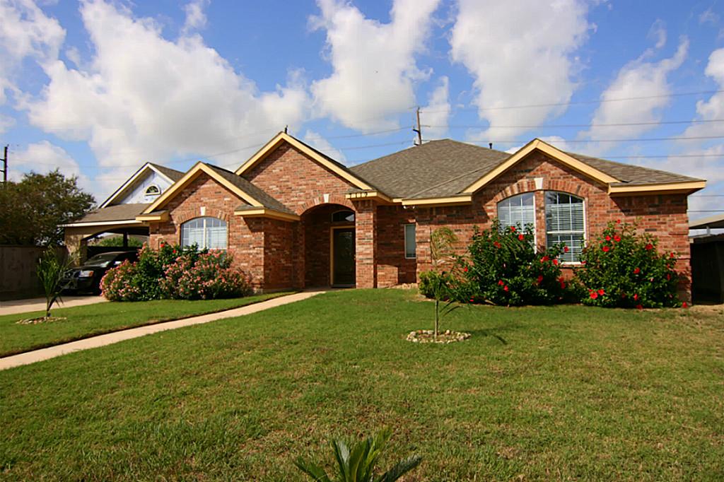 7119 Curlew Dr, Cypress, TX 77433 photo 1