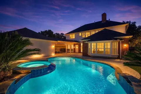 4822 Hillswick Dr, Sugar Land, TX 77479