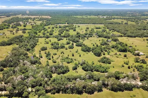7629 Oxford Cemetery Rd, Madisonville, TX 77864