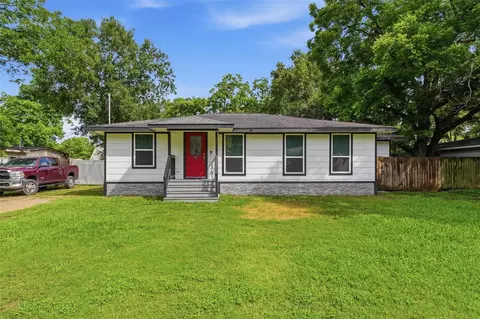 404 Oaklawn St, League City, TX 77573