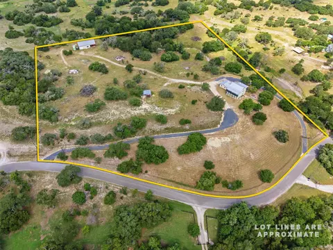 720 Spring Creek Rd, Florence, TX 76527