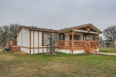 145 Alyssa Loop, Bastrop, TX 78602 photo 4