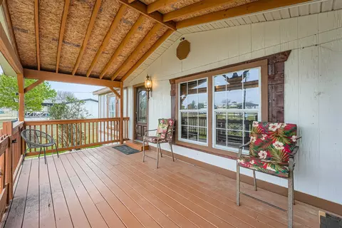 145 Alyssa Loop, Bastrop, TX 78602 photo 6
