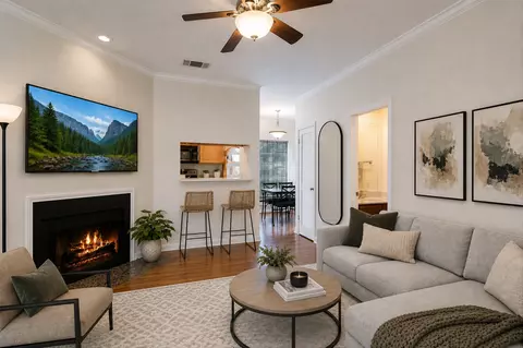 715 W 22nd 12 St #208, Austin, TX 78705