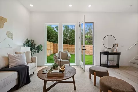 401 N Bluff Dr #16101, Austin, TX 78745