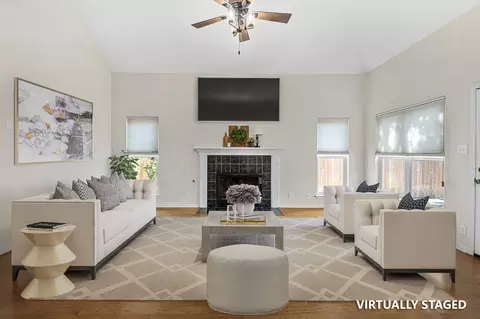 Living - 309 Riverview Dr, Georgetown, TX 78628 photo 3 of 5