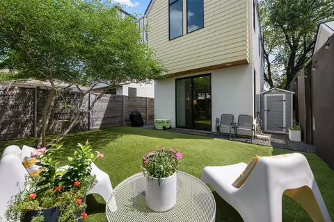 1114 E 3rd St #1, Austin, TX 78702