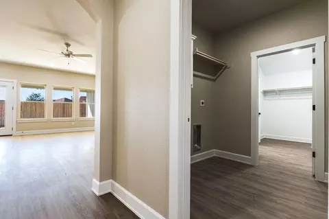 Entry Way - 2005 Blackhawk Loop, Belton, TX 76513 photo 7 of 7