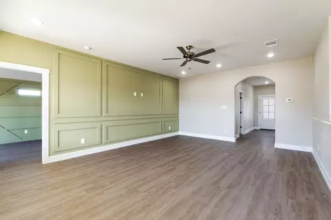 Living - 2005 Blackhawk Loop, Belton, TX 76513 photo 4 of 5