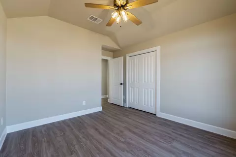 Bedroom - 2005 Blackhawk Loop, Belton, TX 76513 photo 4 of 6