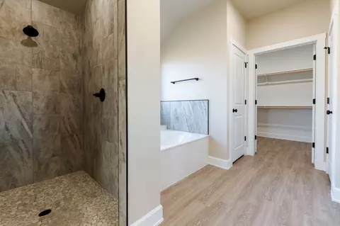Entry Way - 2005 Blackhawk Loop, Belton, TX 76513 photo 6 of 7