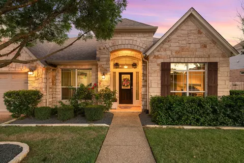 604 Navigator Dr, Austin, TX 78717