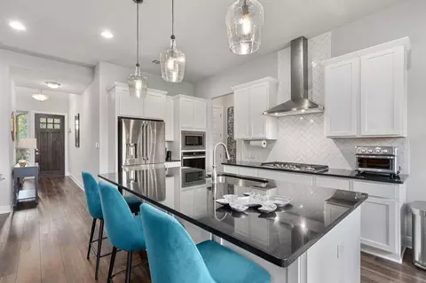 3925 Tavarez St, Round Rock, TX 78681
