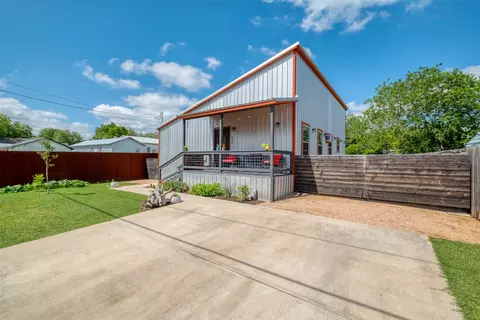 505 San Saba St, Lockhart, TX 78644