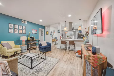 5332 Balcones Dr #B, Austin, TX 78731