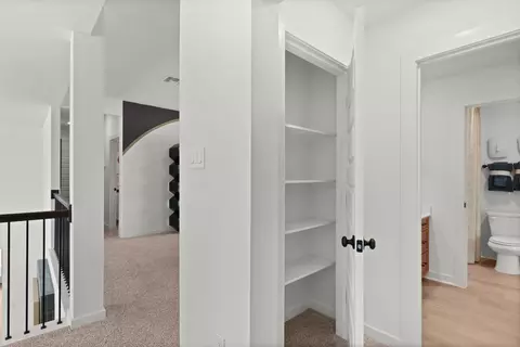 Entry Way - 208 Ridgewell Loop, Georgetown, TX 78633 photo 9 of 10