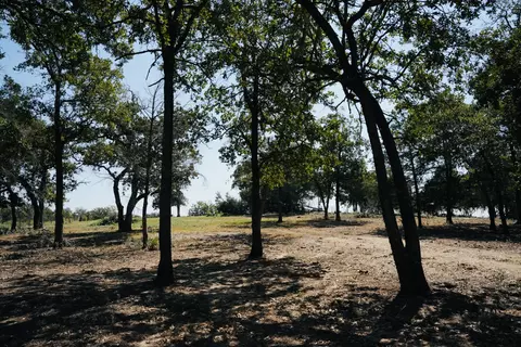 640 County Road 475 Rd, Luling, TX 78648 photo 3