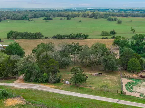 640 County Road 475 Rd, Luling, TX 78648 photo 8