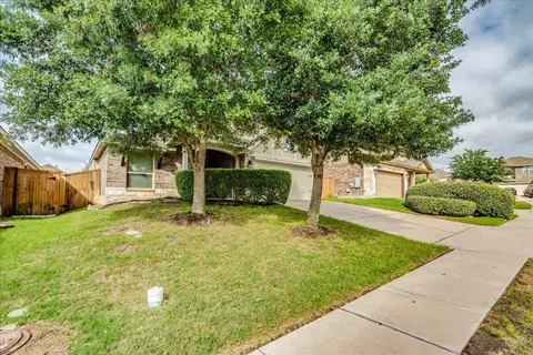Exterior - 124 Compass Ln, Kyle, TX 78640 photo 7 of 8