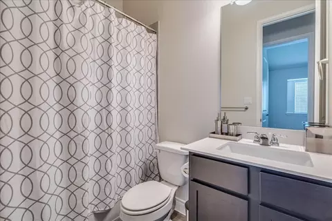 Bath - 124 Compass Ln, Kyle, TX 78640 photo 2 of 2