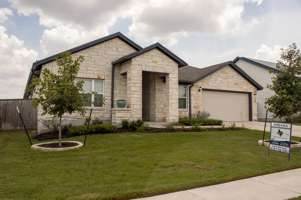 109 Joseph Hawkins Ln  