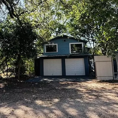 Other - 717 S Laurel Ave, Luling, TX 78648 photo 6 of 8