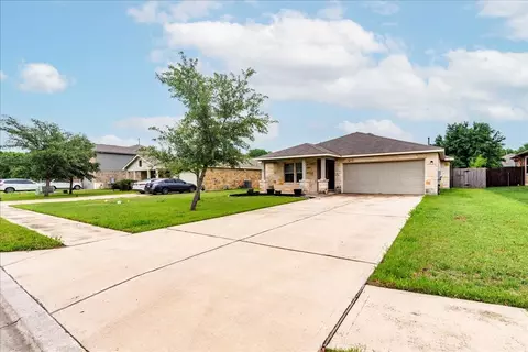 Exterior - 1061 Violet Ln, Kyle, TX 78640 photo 7 of 12