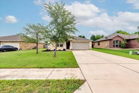 Exterior - 1061 Violet Ln, Kyle, TX 78640 photo 5 of 12