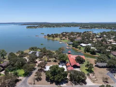606 Cedar Dr, Buchanan Dam, TX 78609