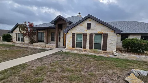 210 Stonehenge Way, Marble Falls, TX 78654