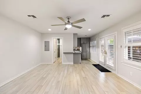 Living - 7609 Sandia Loop, Austin, TX 78735 photo 4 of 4
