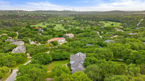 View/Area - 7609 Sandia Loop, Austin, TX 78735 photo 3 of 4