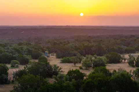 572 Turner Rd, Junction, TX 76859 photo 3