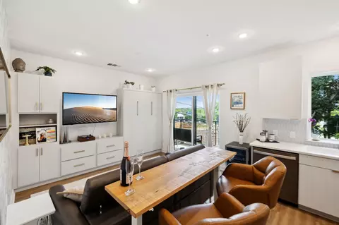 4802 S Congress Ave #215, Austin, TX 78745