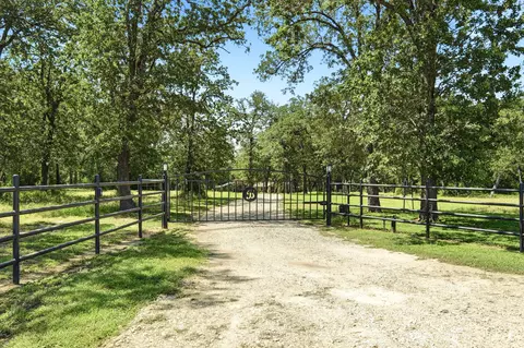 1893 County Road 306, Rockdale, TX 76567