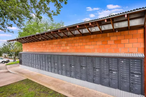 Exterior - 2001 Tramson Dr, Austin, TX 78741 photo 5 of 9