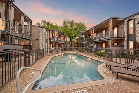 5820 Berkman Dr #119, Austin, TX 78723